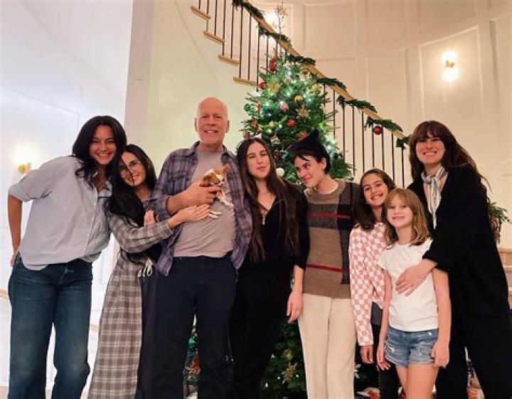 Cynthia Perkins Daughter With Ex Husband Dennis, What About The Cupcakes Story?
