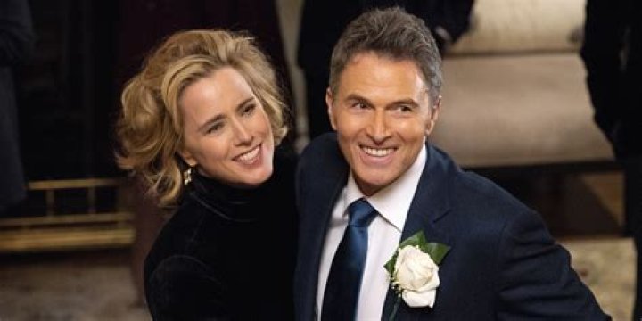 Ethan Chlebowski's Wife - Who Is He Married To? His Age And Net Worth 