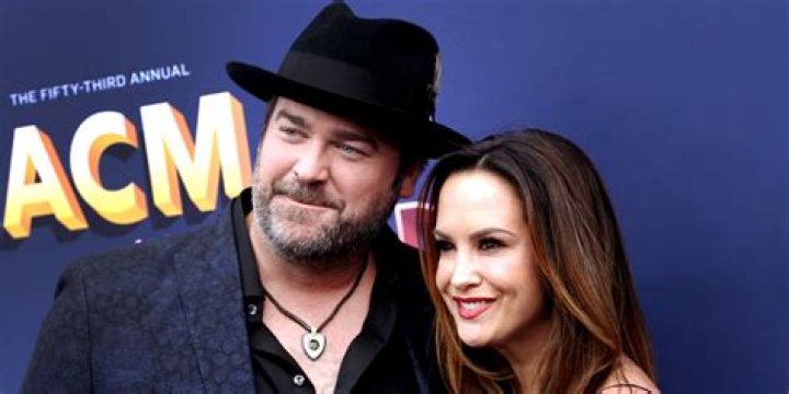 Here's The Untold Truth We Know About Lee Brice's Wife, Sara Reeveley
