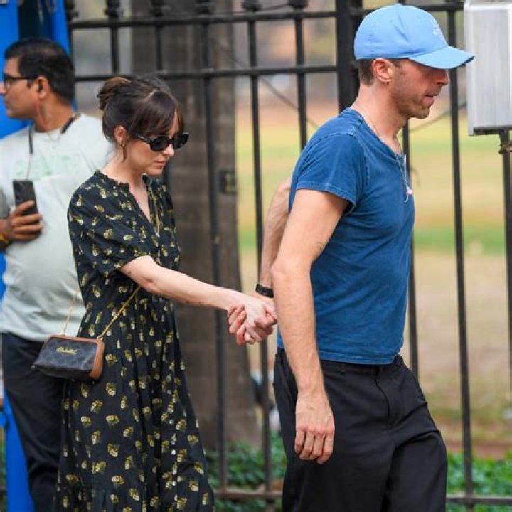 How Old Is Dakota Johnson Compared To Chris Martin?