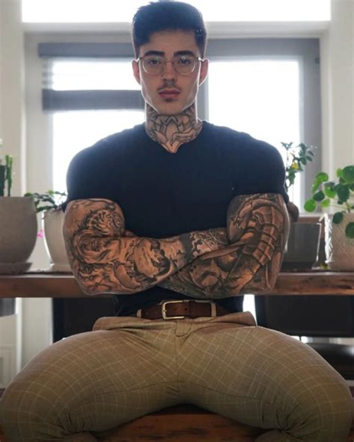 Is Jake Andrich Aka Jakipz Gay? Sexuality Rumors And More