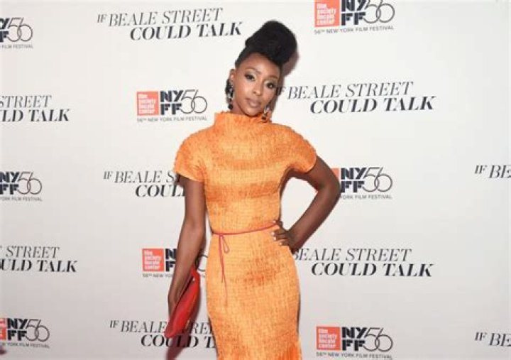 Is Karen Mott Really Pregnant On Sistas? Actress Ebony Obsidian Husband And Instagram Bio