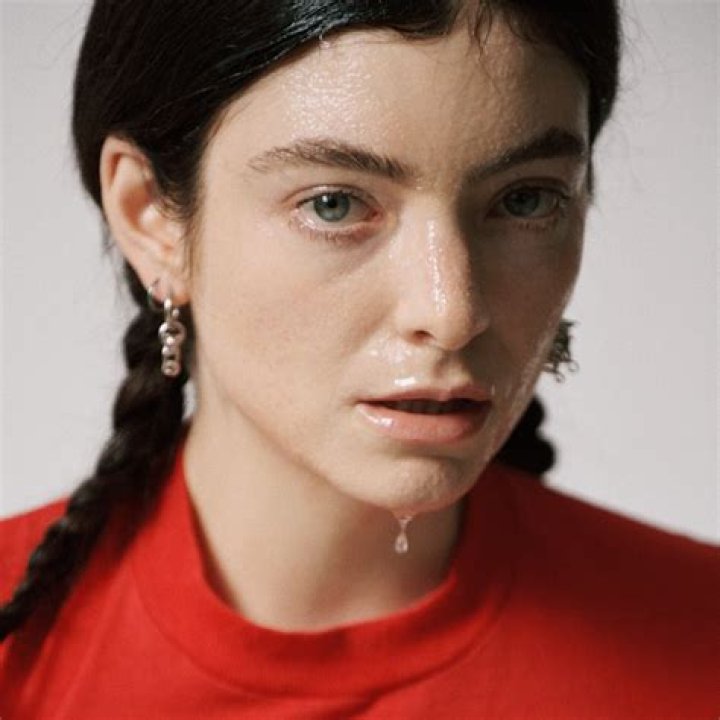 Is Lorde British? Unraveling The Mystique Of The Kiwi Sensation