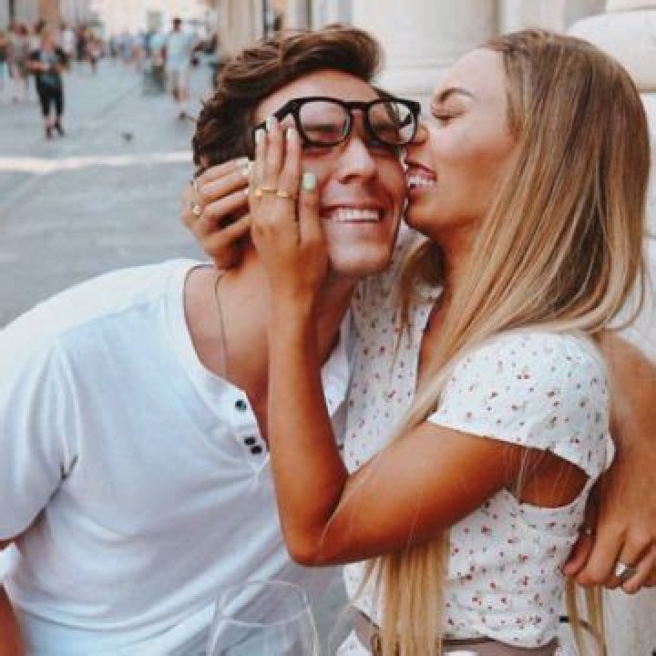 Know All About YouTuber Eva Gutowski’s Boyfriend Adam Bartoshesky