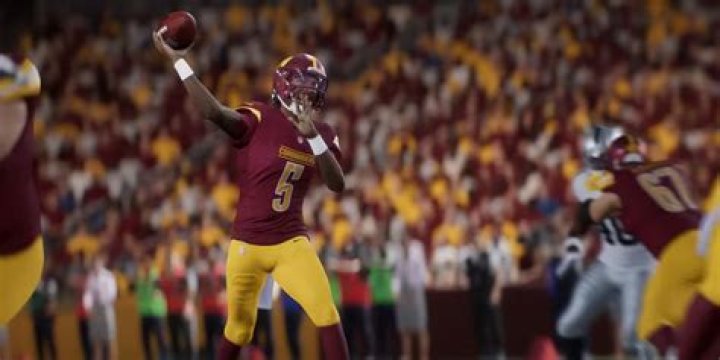 Madden 22: How and When To Spike or Fake Spike