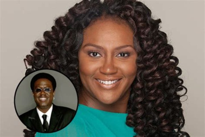 Meet Je’Niece Childress – Photos Of Late Bernie Mac’s Daughter With Wife Rhonda McCullough