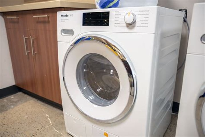 Miele WWH860 Review: A Tiny But Powerful Washing Machine