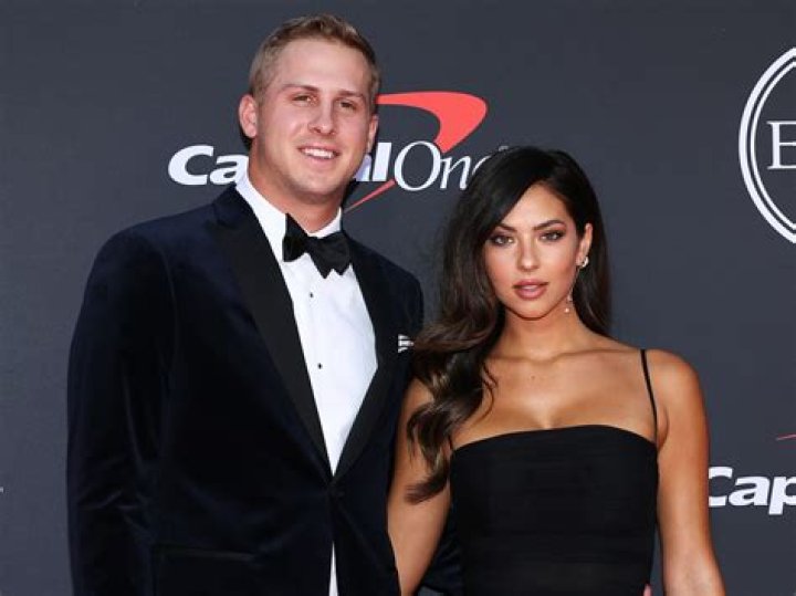 Ted Jackson Cigars Wife &amp; Net Worth: Is He Married? Family Facts