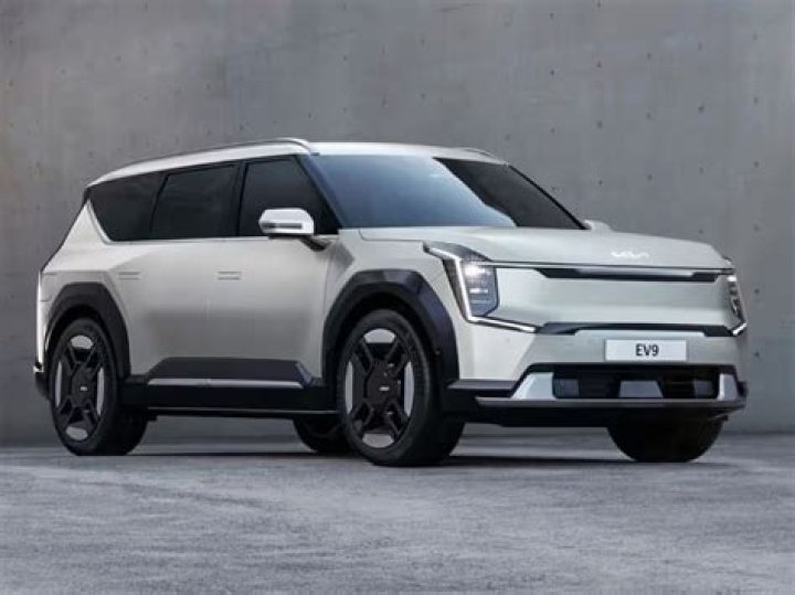 Why you should wait to buy a Kia EV9, even though it's great